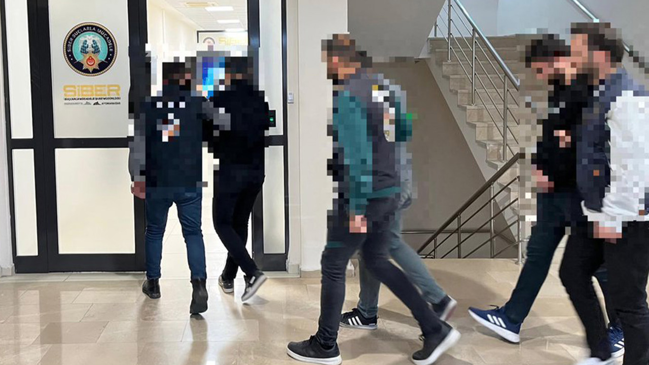 Hisse senedi reklamıyla 3 milyon 760 bin lira dolandırdılar