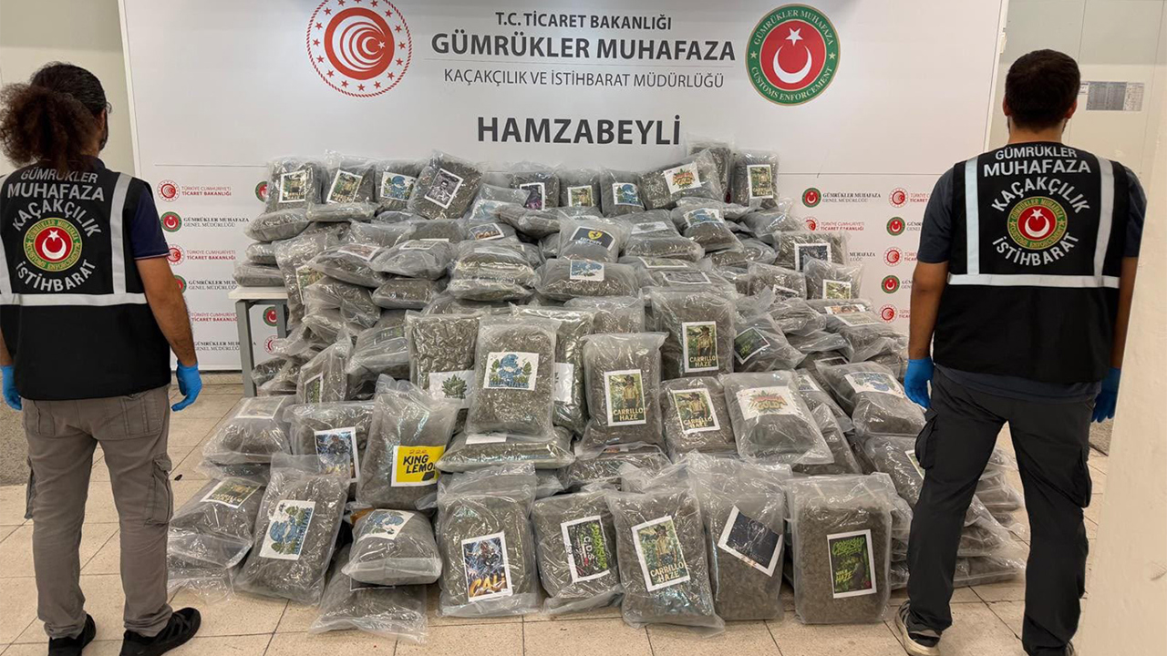 Edirne'de yaklaşık 288 kilo esrar ele geçirildi