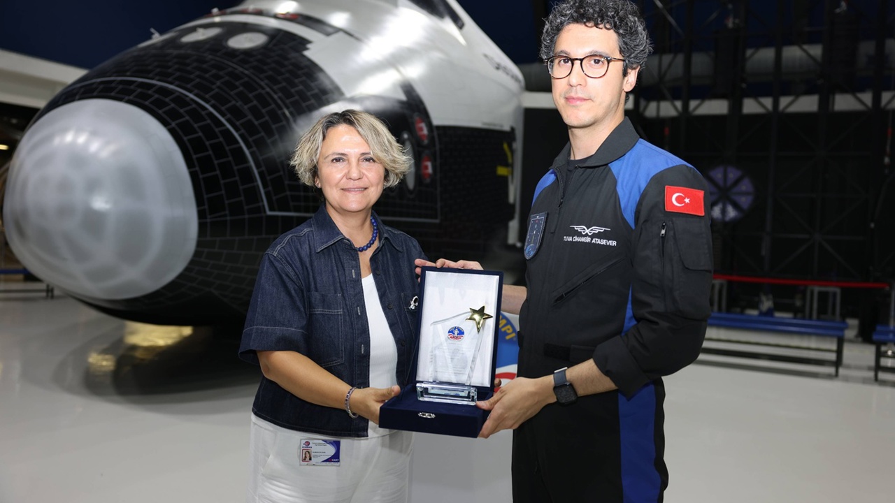 Türkiye'nin ikinci astronotu Uzay Kampı'nda gençlerle buluştu