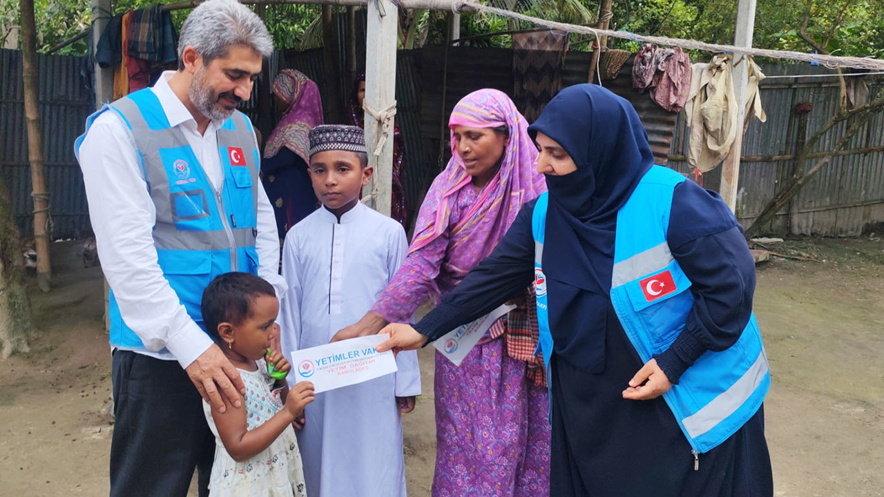 Yetimler Vakfı Bangladeş'te yetim aileleri yalnız bırakmıyor