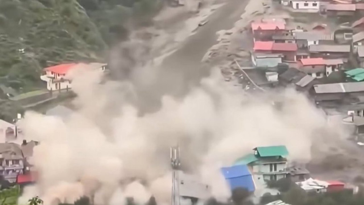 Nepal'deki ani sellerde ölü sayası 165'e ulaştı: 800'den fazla kişi kayıp