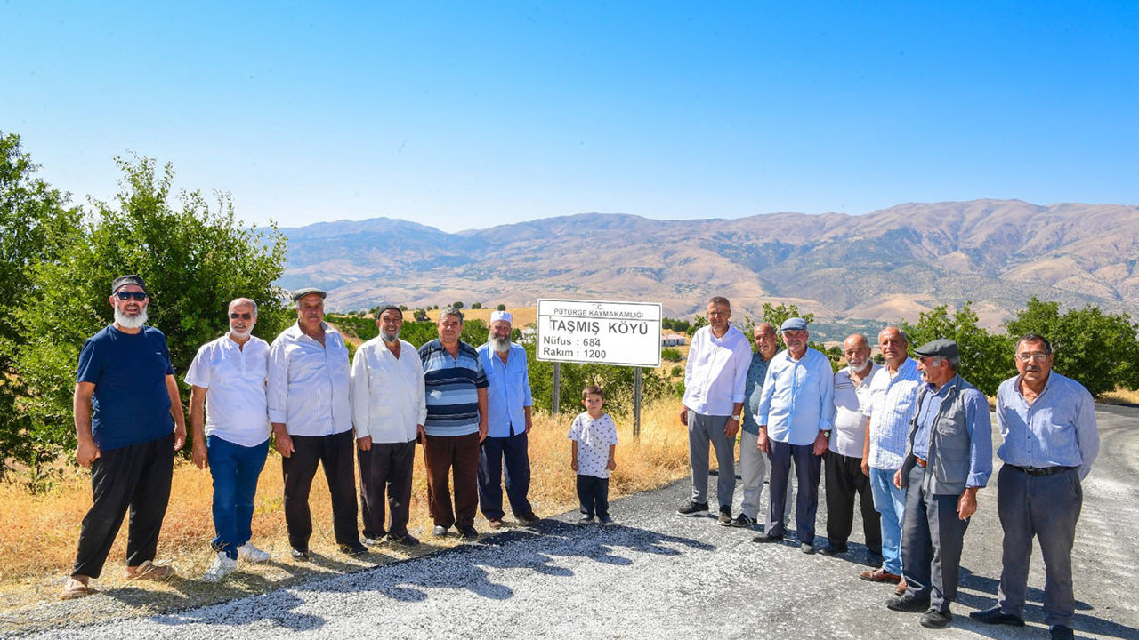 Pütürge'de yol yapım çalışmaları