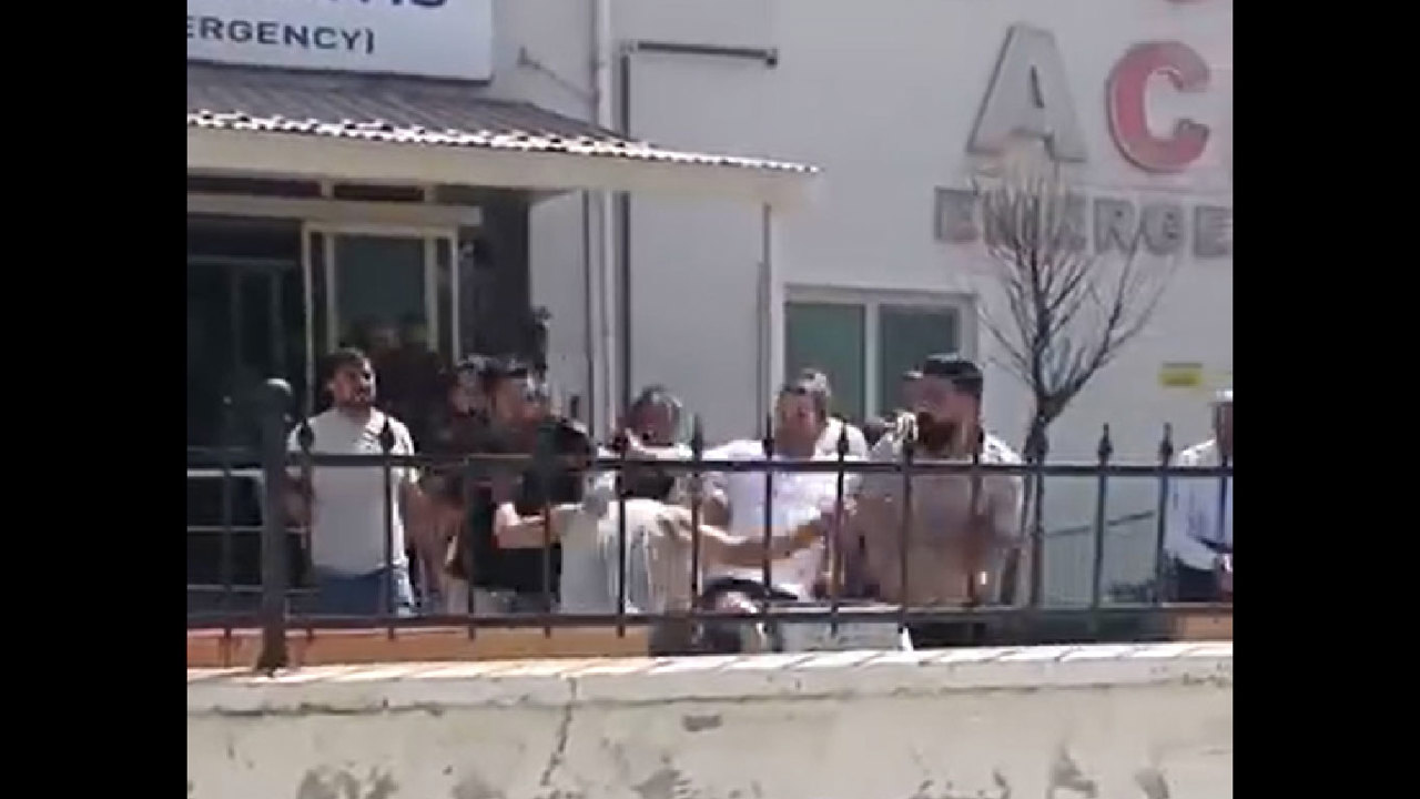 Van’da iki aile arasında çıkan kavgada ağır yaralanan genç hayatını kaybetti