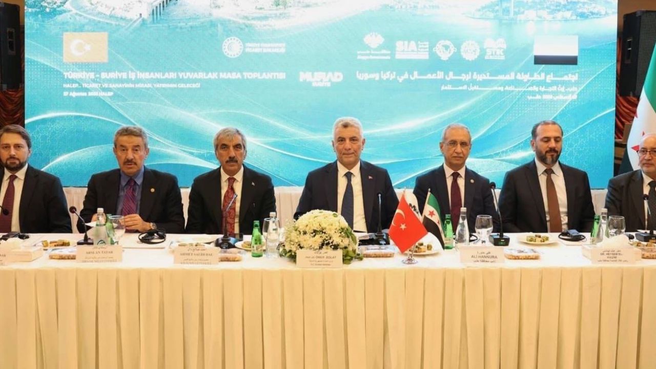 Bakan Bolat, Halep'te Türk ve Suriyeli iş insanlarıyla bir araya geldi