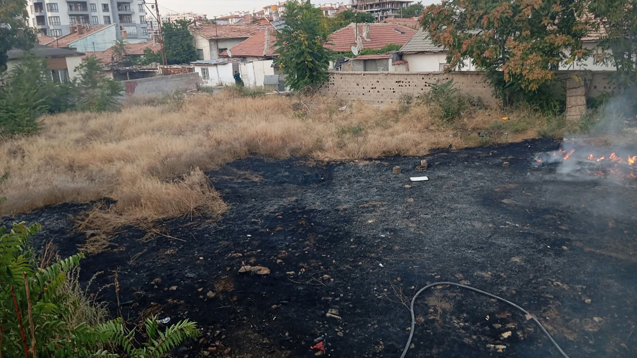 Konya’da müstakil evlerin bulunduğu bölgede yangın paniği