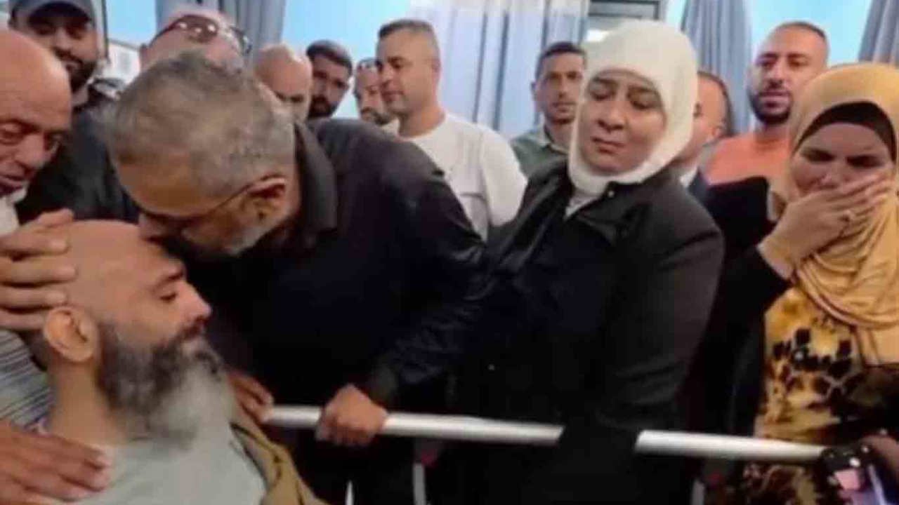 22 yıllık esaret sona erdi: Filistinli esir Hassan Arrar özgürlüğüne kavuştu
