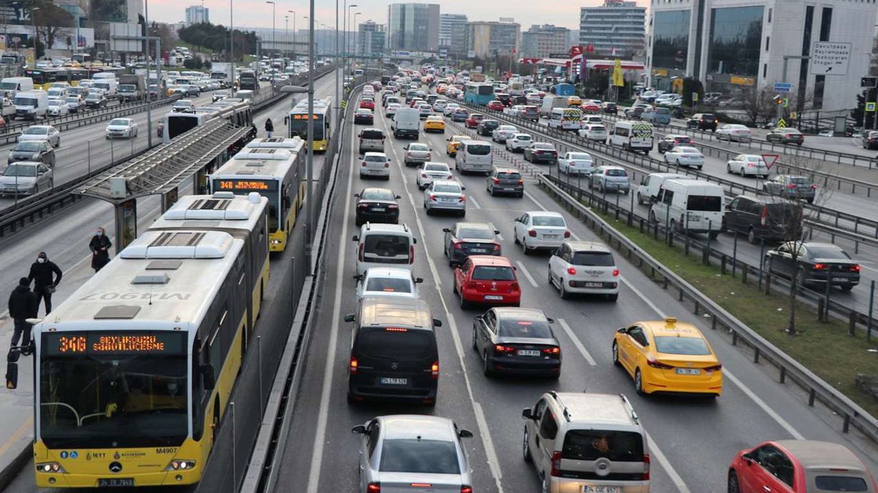 Sıkı trafik denetimleri emniyet kemeri kullanım oranını arttırdı