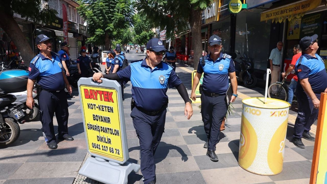 Akdeniz'de kaldırım denetimi