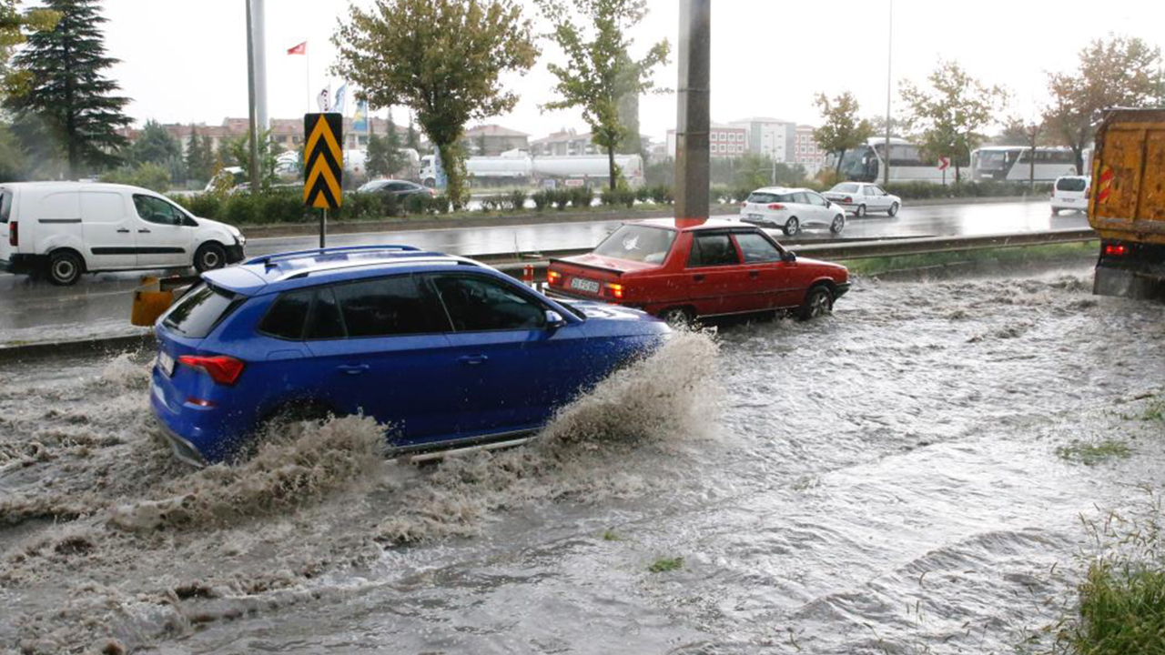 Meteoroloji'den çok kuvvetli ve şiddetli yağış uyarısı