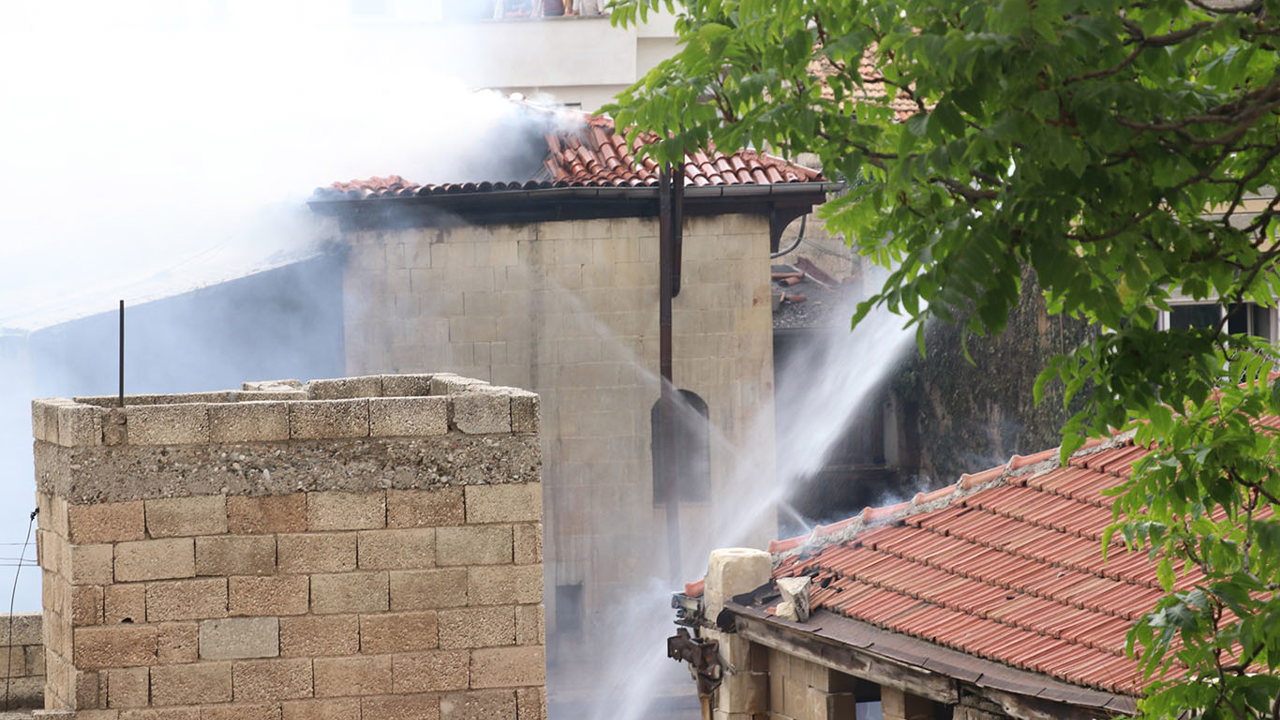 Gaziantep'te iş yerinde çıkan yangın kontrol altına alındı