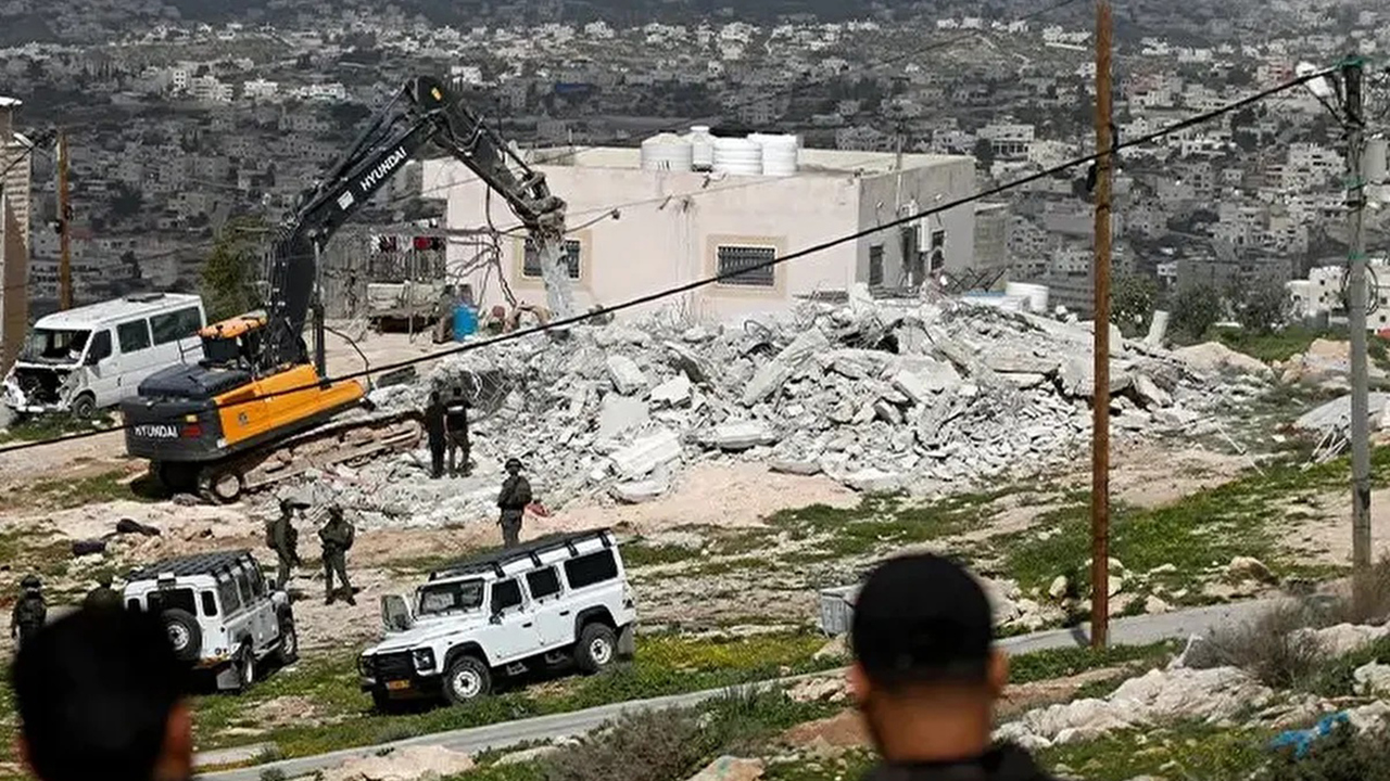 Siyonistler Batı Şeria'nın Beytunya kentinde 37,5 dönüm araziye el koyacak
