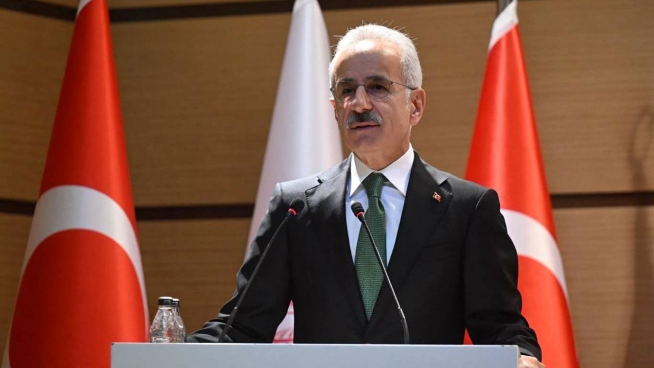 Bakan Uraloğlu: 18 yolcu için arama kurtarma çalışmaları devam ediyor