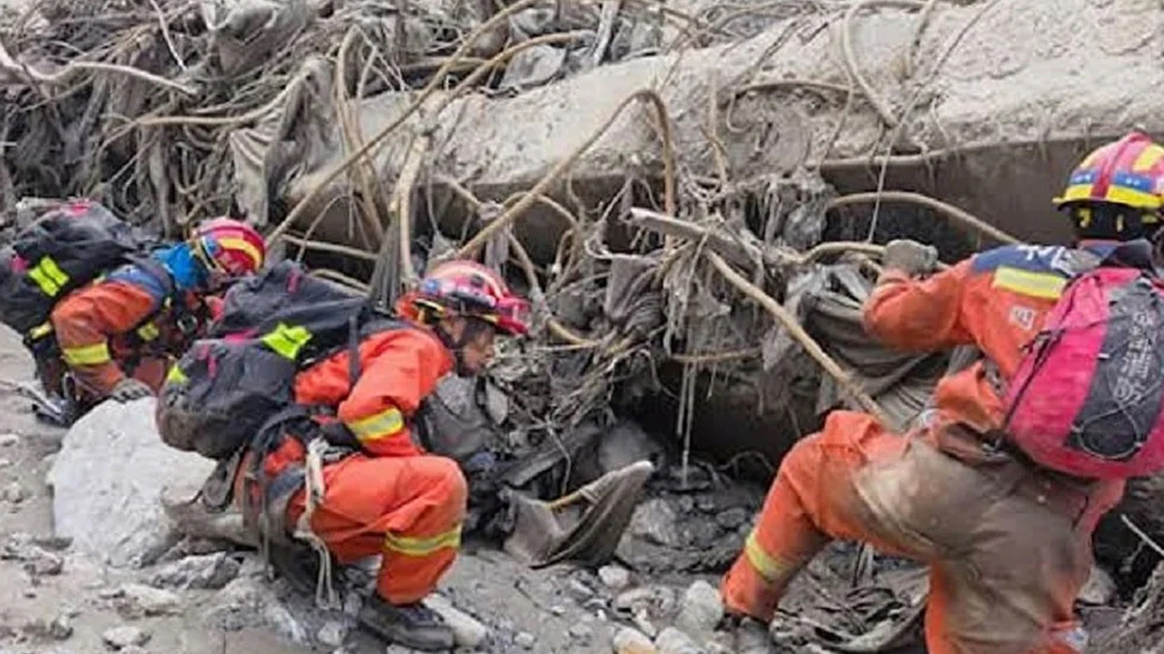 Nepal'deki sel felaketinde ölü sayısı 933'e yükseldi