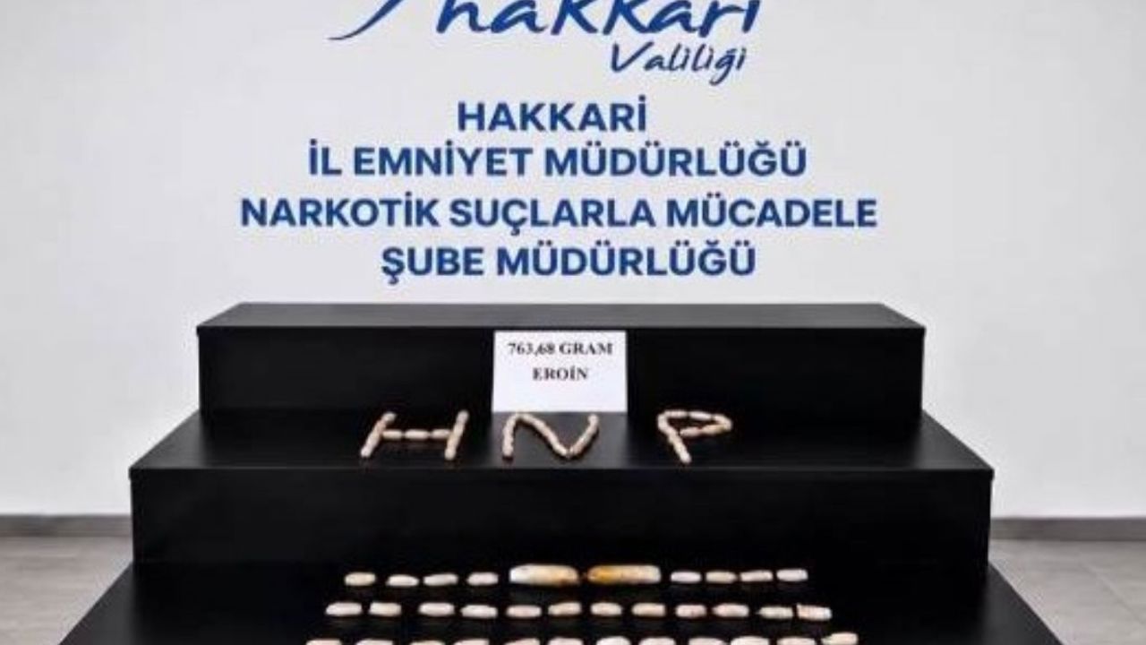 Hakkari'de İran uyruklu 2 şüphelinin midesinden 763 gram eroin çıktı