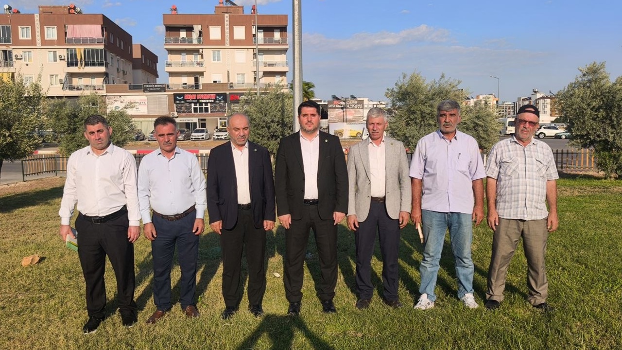 HÜDA PAR Antalya Teşkilatı Kepez’de esnafın sorunlarını dinledi