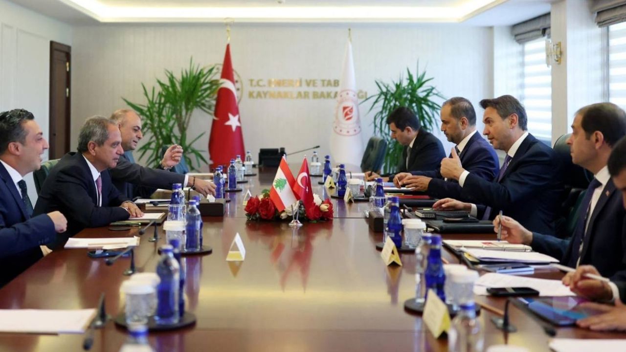 Bakan Bayraktar Lübnanlı mevkidaşı Saddi ile enerji işbirliğini görüştü
