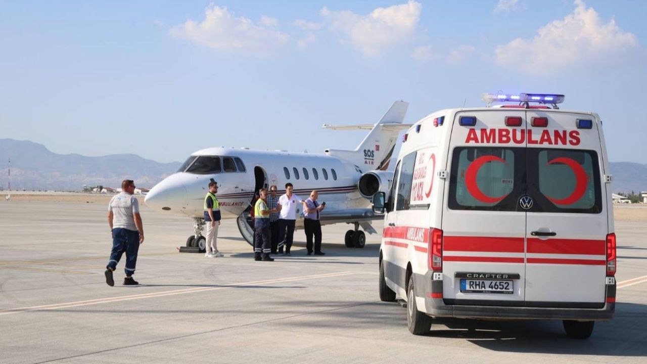 Girne'deki gemi kazasından kurtulan hamile kadın ambulans uçakla Türkiye'ye getirildi