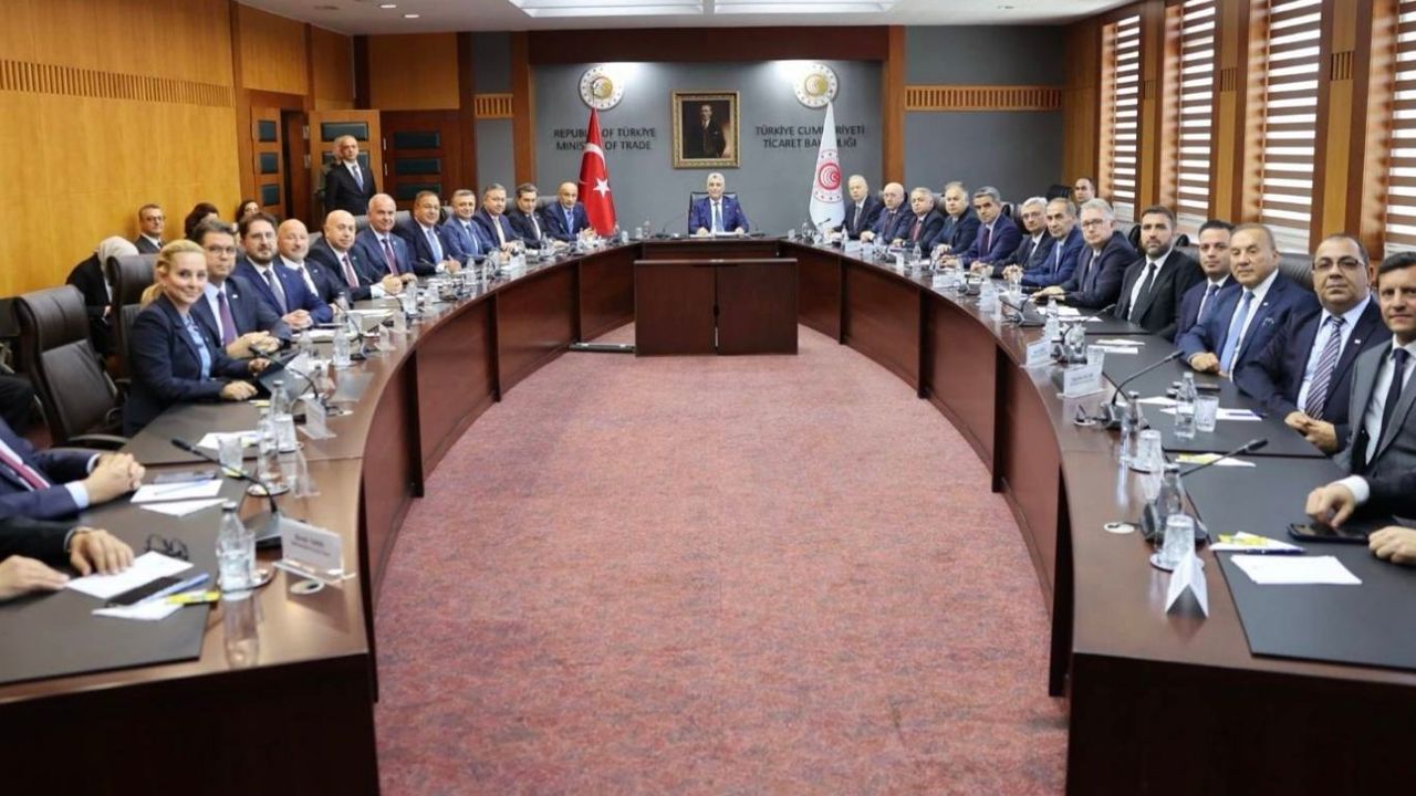 Bakan Bolat, TİM'in yeni yönetim kurulu heyetiyle bir araya geldi