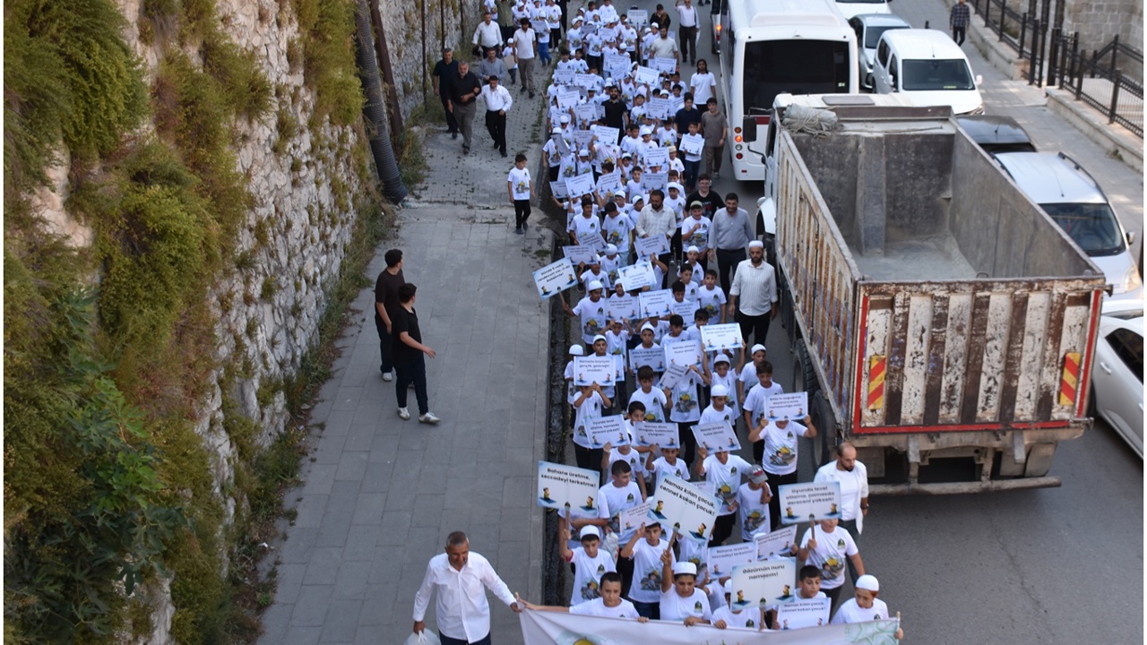 Evliyalar diyarı Bitlis’te "Hayat Namazla Güzeldir" etkinliği göz kamaştırdı