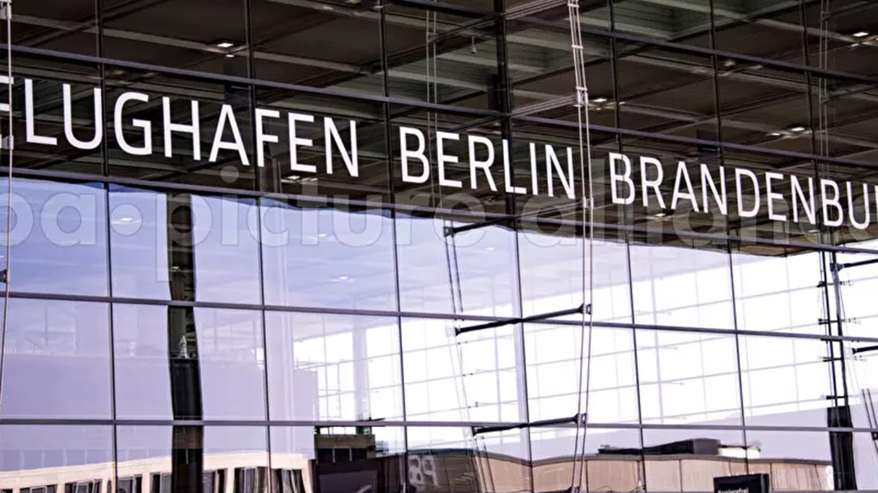 Berlin-Brandenburg Havalimanı'nda tehlikeli madde alarm
