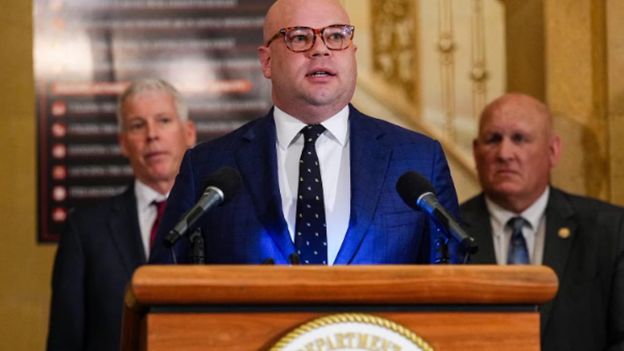 Trump, Adam Telle'yi ABD Kara Kuvvetleri Bakan Vekili olarak atadı