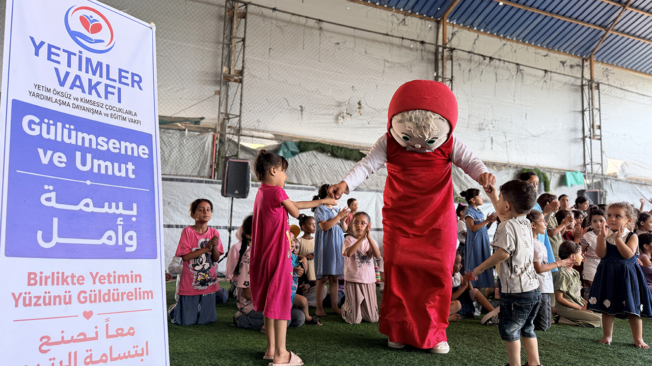 Yetimler Vakfı Gazze'de "Kardeşlik şöleni" etkinlikleri düzenliyor