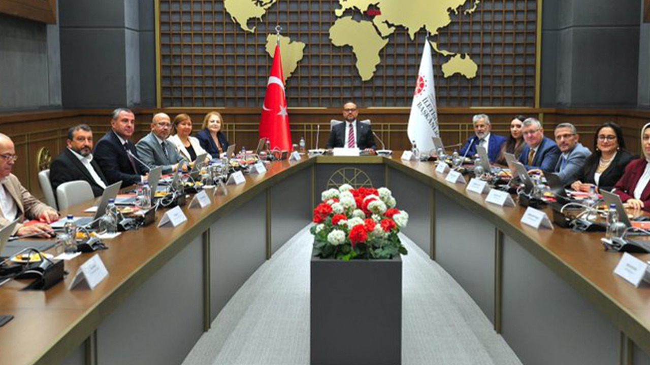 Basın Kartı Komisyonu yılın üçüncü toplantısını gerçekleştirdi: Basın kartı alanlar açıklandı