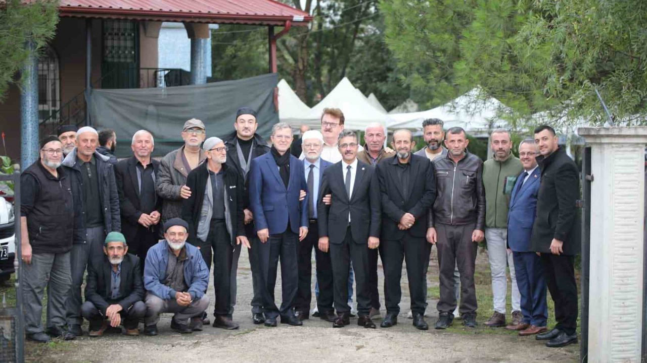 Binlerce talebenin yetişmesine vesile olan Hafız Hasan hoca dualarla anıldı
