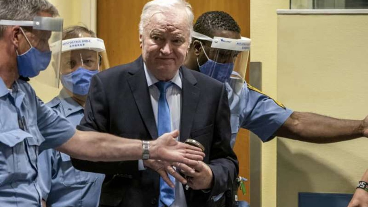Mladic için planlanan törene tepki 