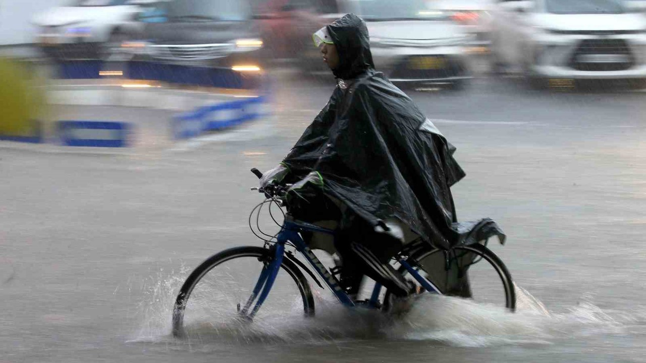 Vietnam’ı vuran Bualoi Tayfunu’nda can kaybı 19’a yükseldi
