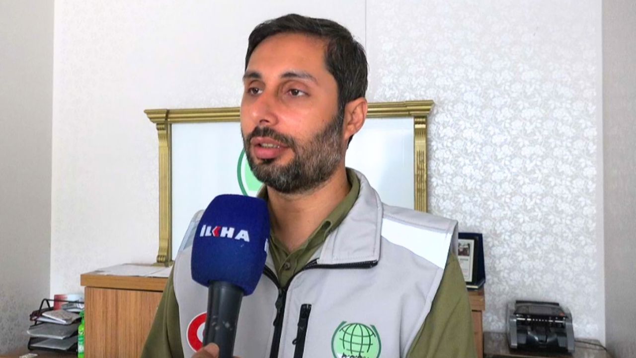 Umut Kervanı Mersin'den hayırseverlere çağrı: "Kırtasiye yardımlarımıza destek olun"