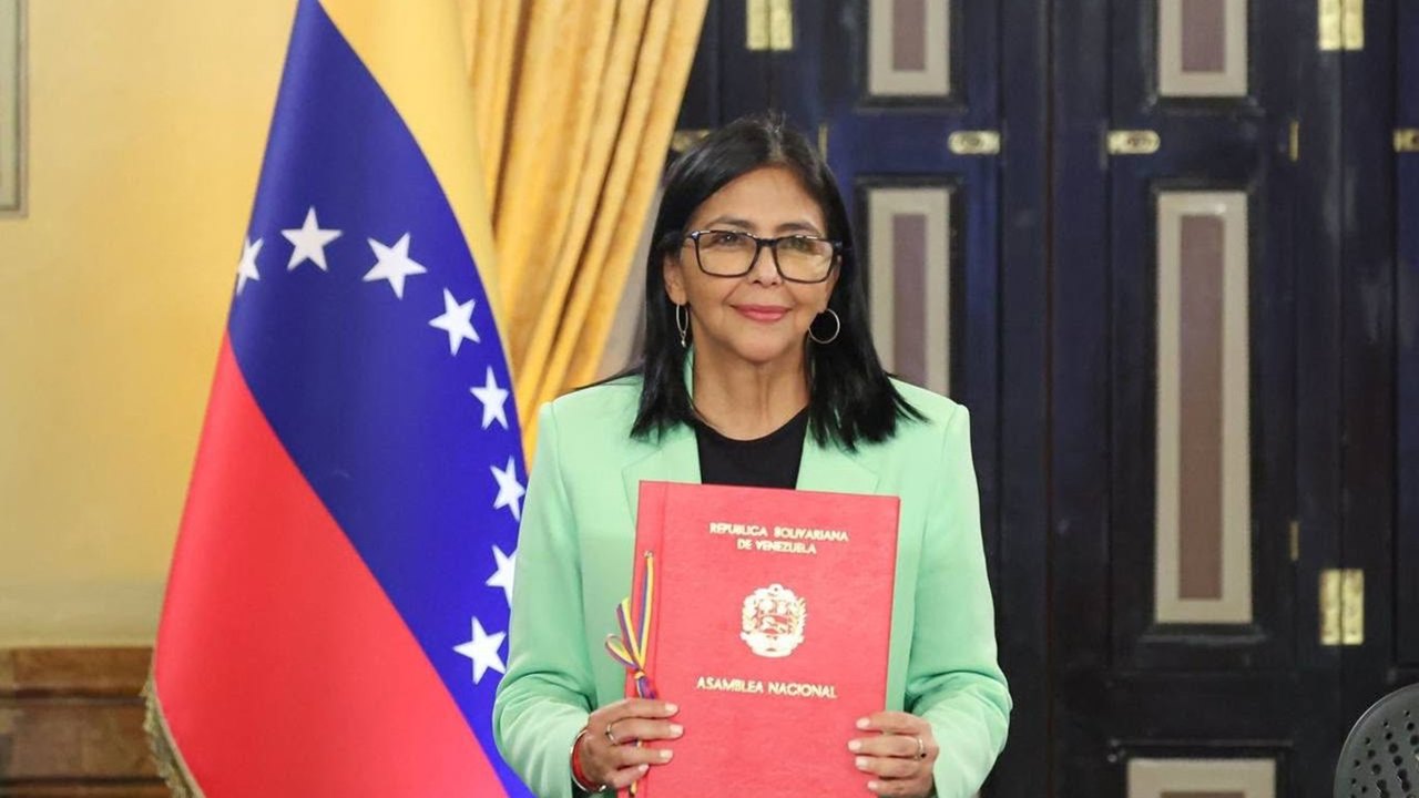 Delcy Rodriguez, Venezuela petrolüyle ilgili ABD ile yaptığı anlaşmaların "faydalı" olduğunu savundu
