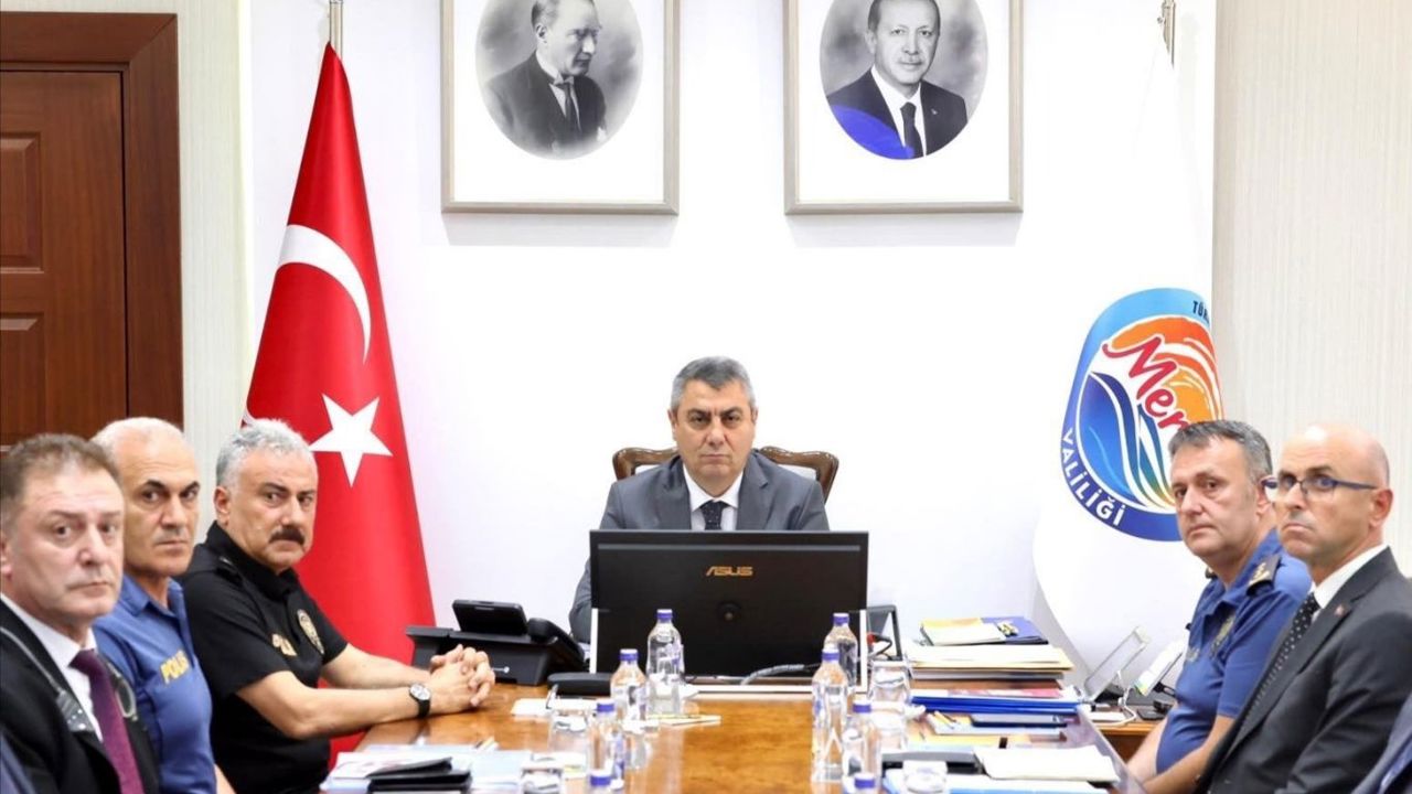 Mersin'de emniyet değerlendirme toplantısı