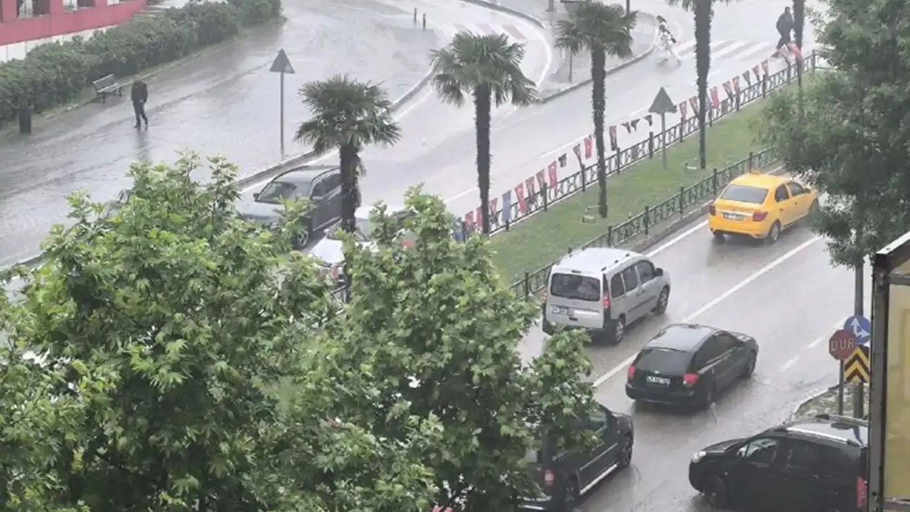Meteoroloji'den kuvvetli yağış ve rüzgâr uyarısı