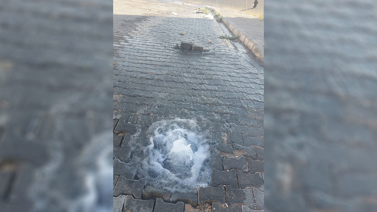 Şanlıurfa'da 7 gündür boşa akan temiz su arızası giderilmiyor