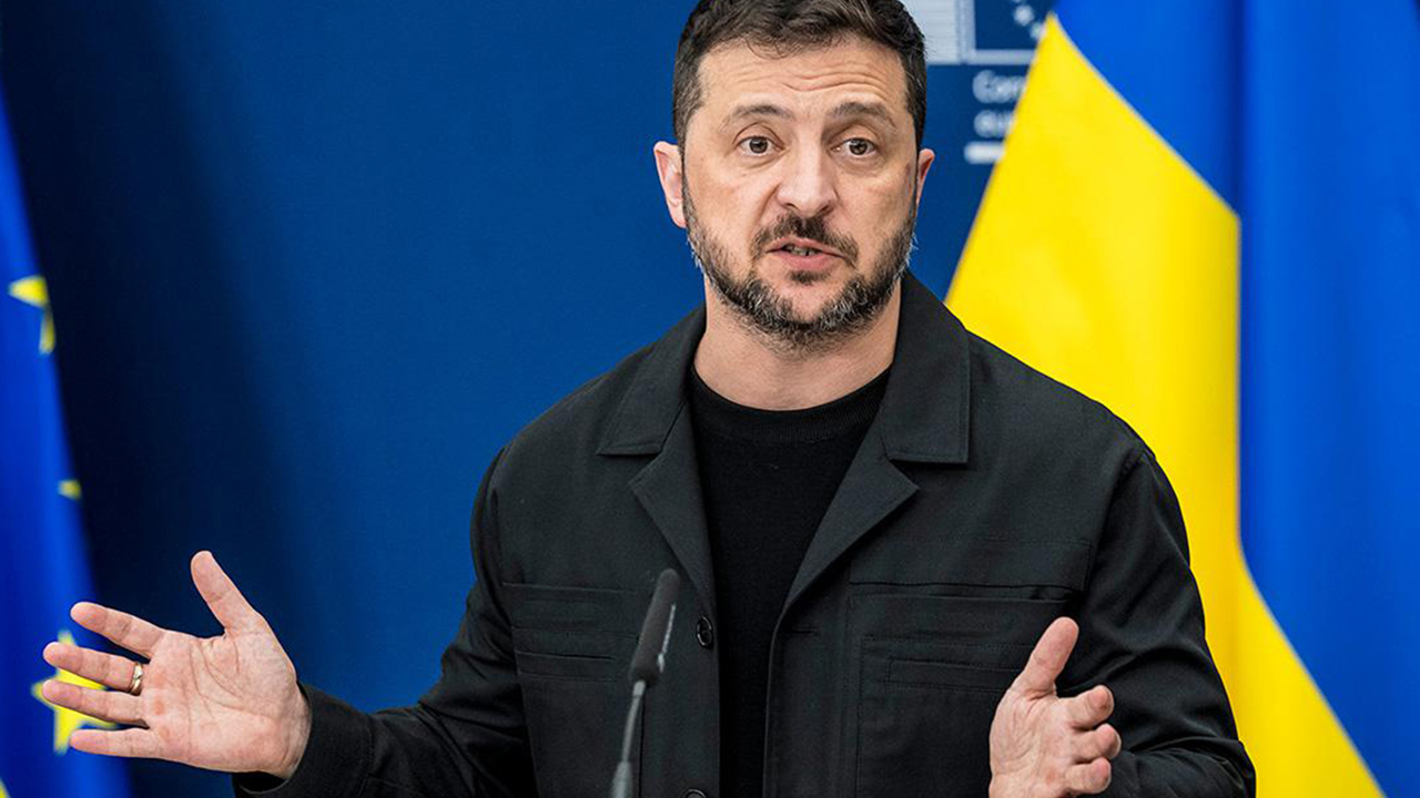 Zelenski: Rusya'da petrol rafinerileri ve İHA tesislerine saldırılar düzenlendi