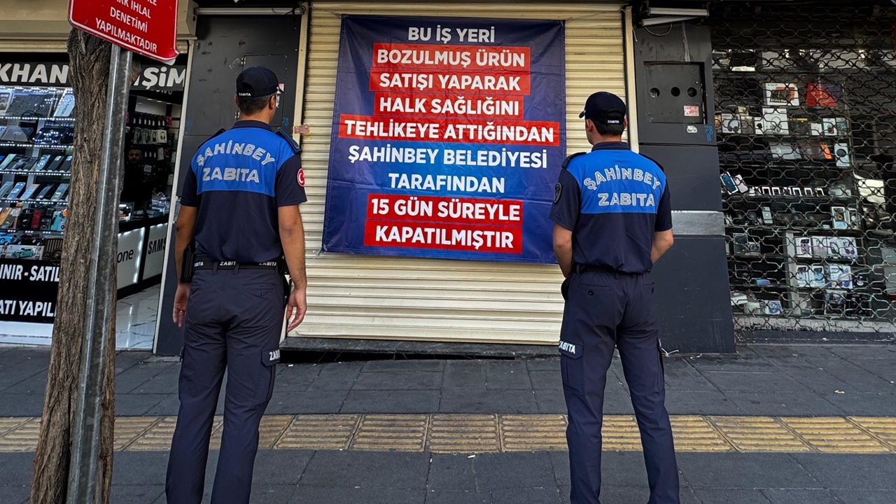 Gaziantep'te bozuk ürün satan döner işletmesi 15 gün kapatıldı