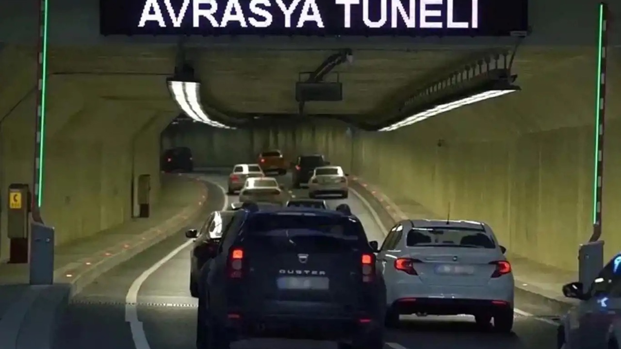 Avrasya Tüneli’nde günlük geçiş rekoru kırıldı