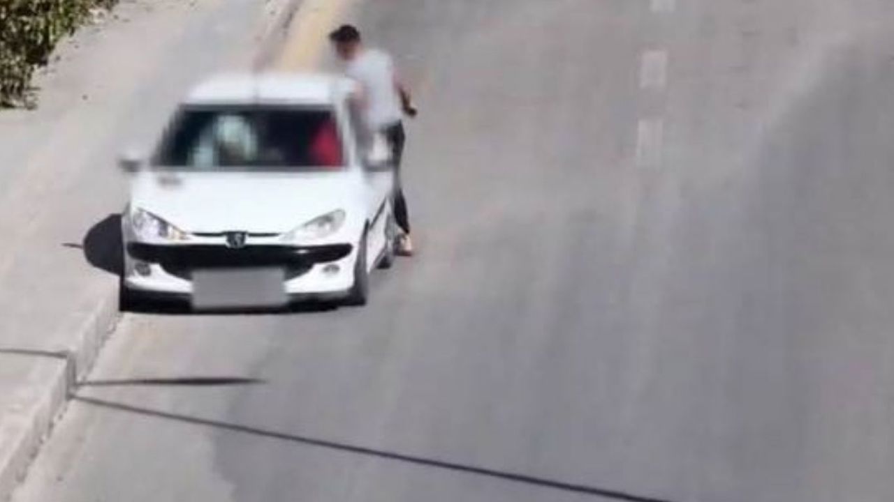 Denetim öncesi yolcuyla yer değiştiren ehliyetsiz sürücüye 200 bin lira ceza
