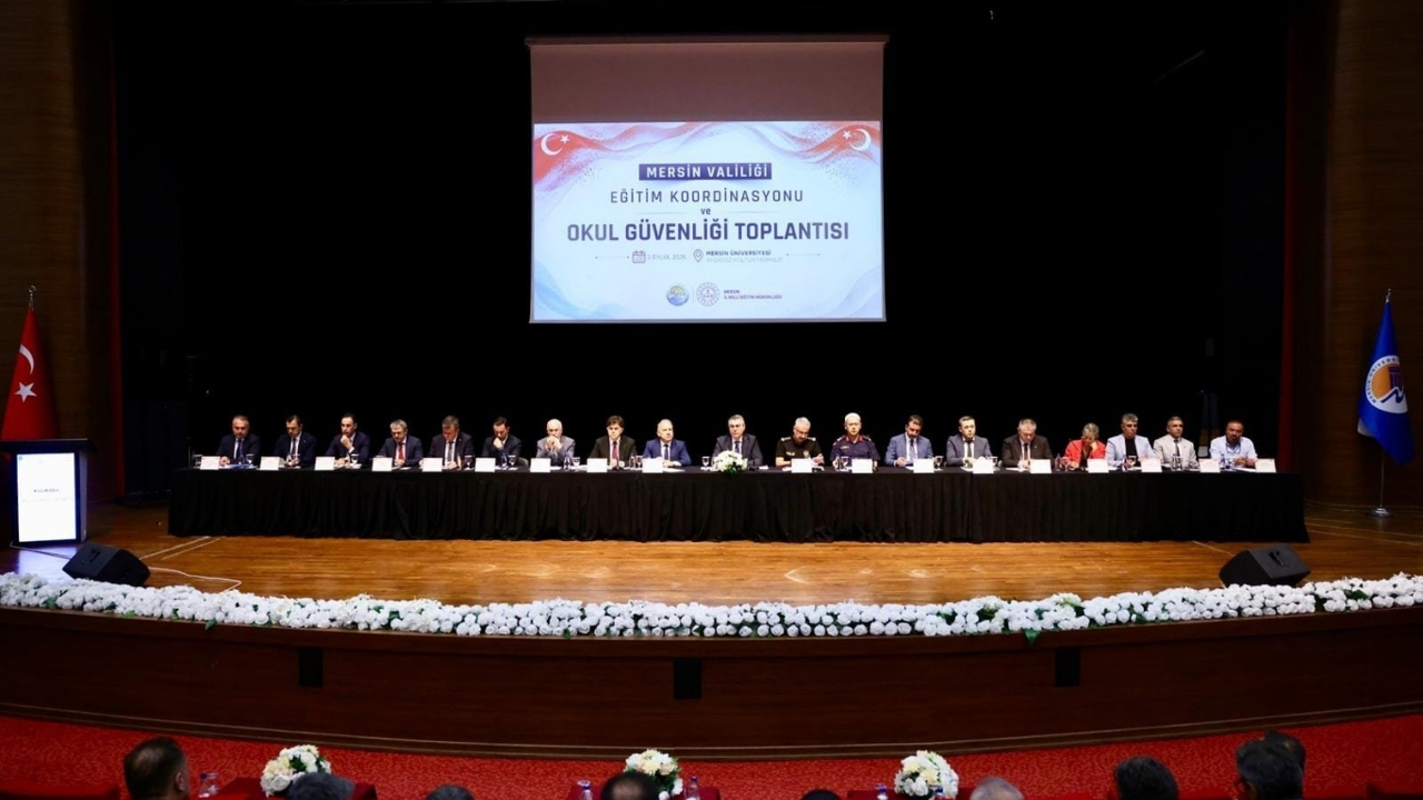 Mersin'de eğitim koordinasyonu ve okul güvenliği toplantısı yapıldı