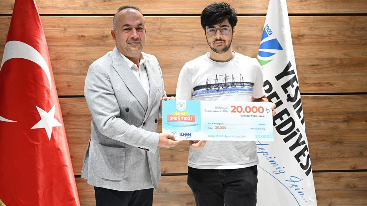 Yeşilyurt Belediyesinden YKS derecesi yapan öğrencilere ödül