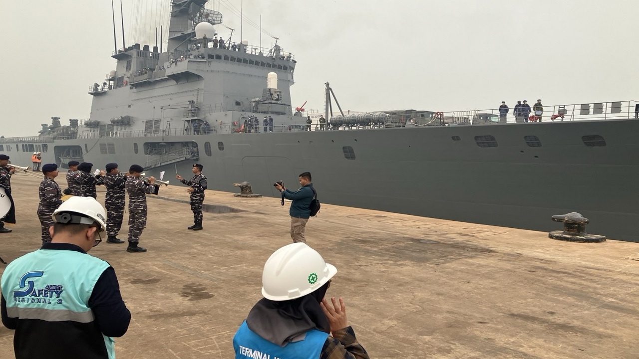 Japon Öz Savunma Kuvvetleri, Endonezya’daki yangın söndürme çalışmalarına katıldı