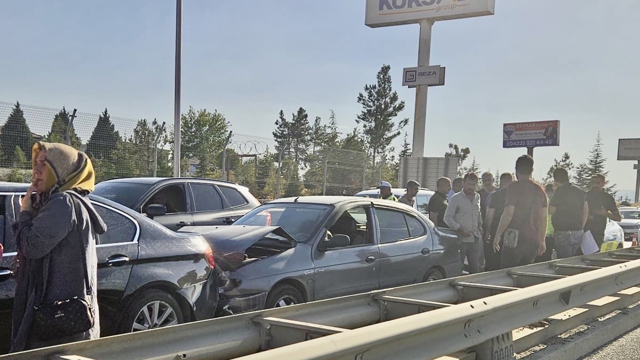 Beylerderesi Viyadüğü’nde 5 Araçlı Zincirleme Kaza: 1 Yaralı
