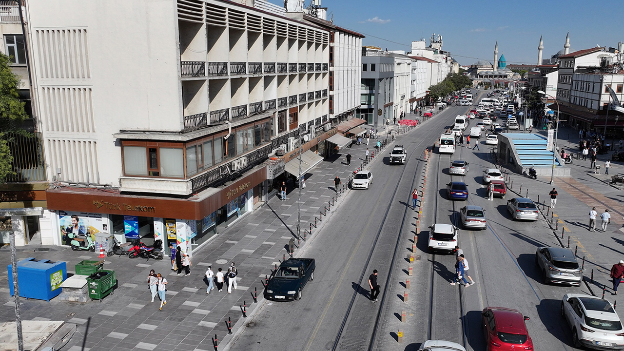 Mevlana Caddesi’nde yenileme: Parklar sınırlandırılacak, yaya alanları genişleyecek