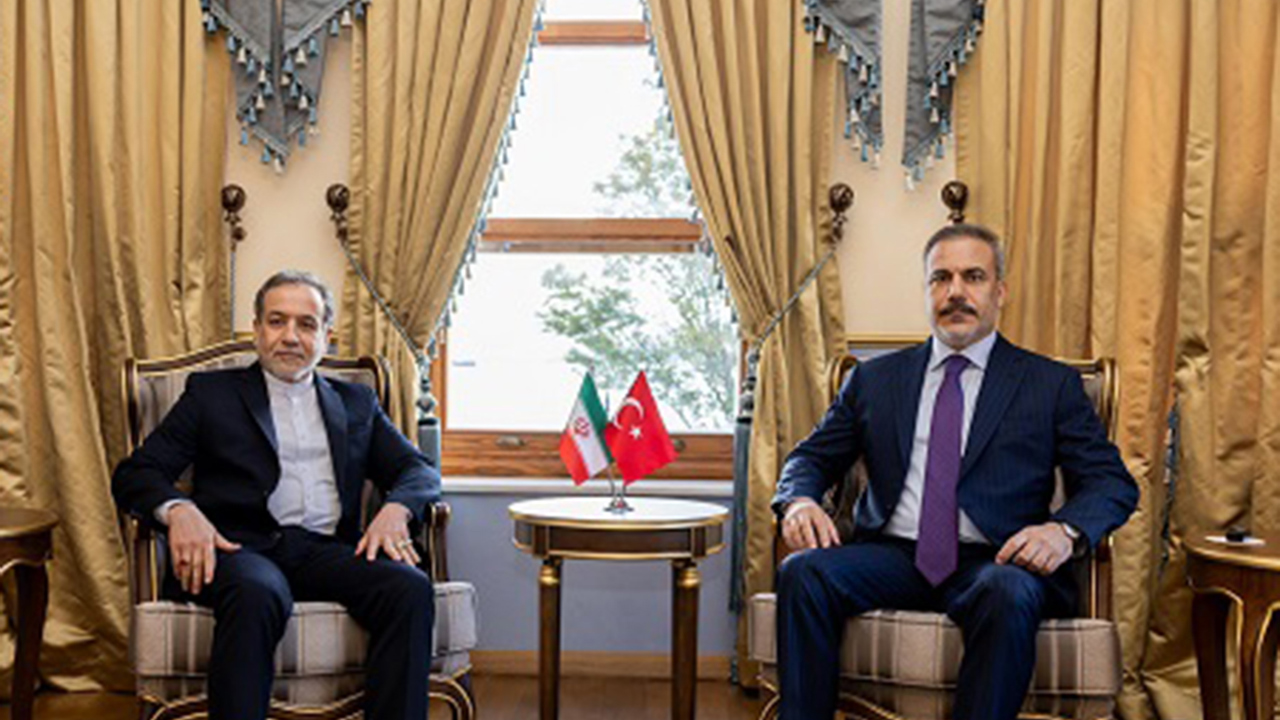 Dışişleri Bakanı Fidan, İranlı mevkidaşı Arakçi ile görüştü