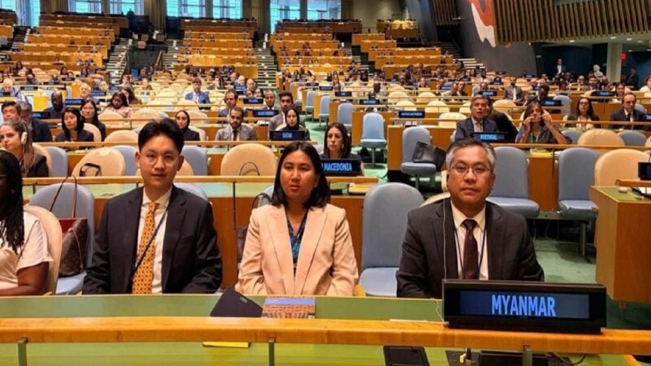 Myanmar yönetimi, BM temsilcisinin statüsünü iptal edip hakkında işlem başlattı
