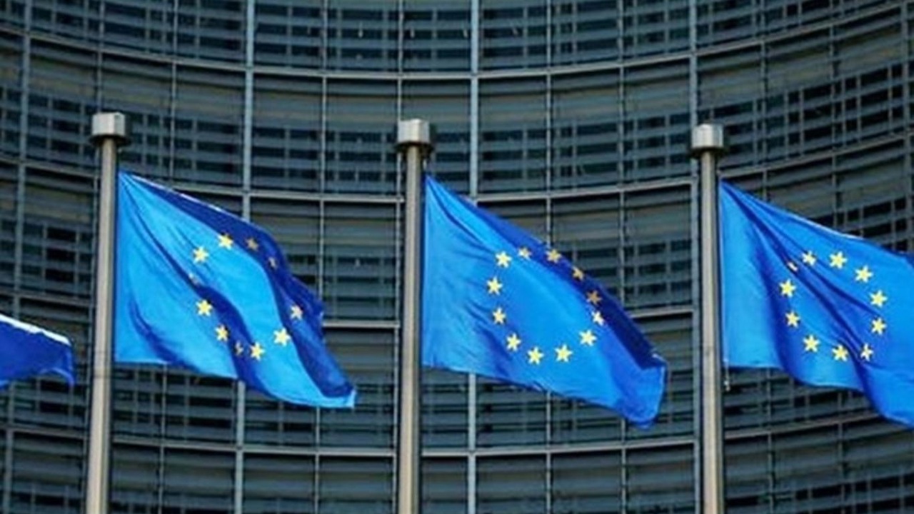 İngiltere'de AB'ye yeniden katılım desteği Brexit sonrası en yüksek seviyeye ulaştı