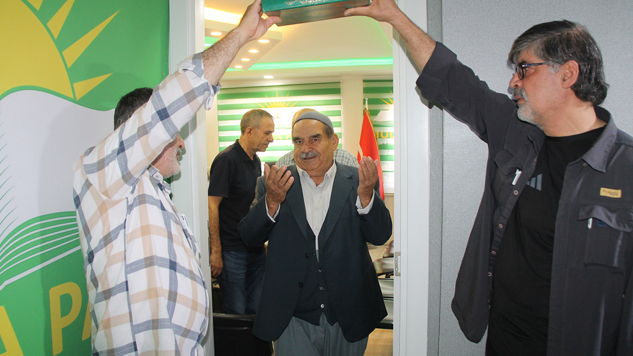 Hayvan pazarındaki kavganın tarafları HÜDA PAR'ın arabuluculuğuyla barıştı