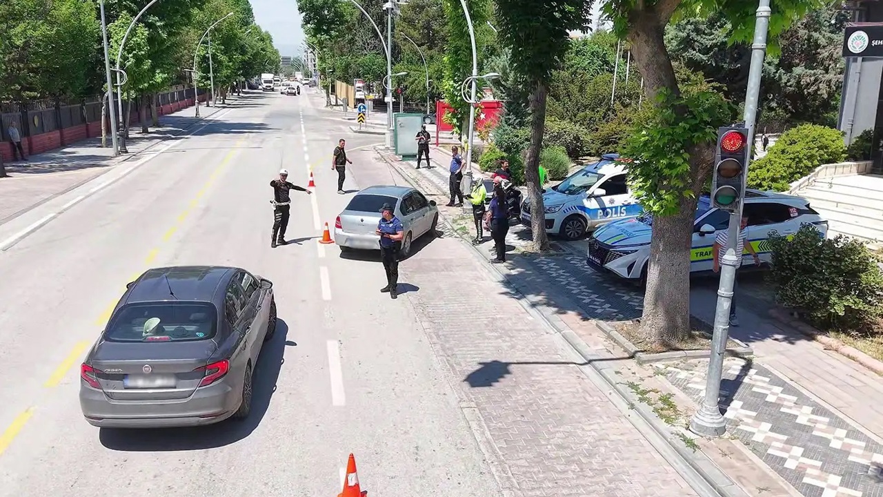 78 ilde "Sokaklar Güvende" operasyonu: 2 bin 447 şüpheli hakkında işlem