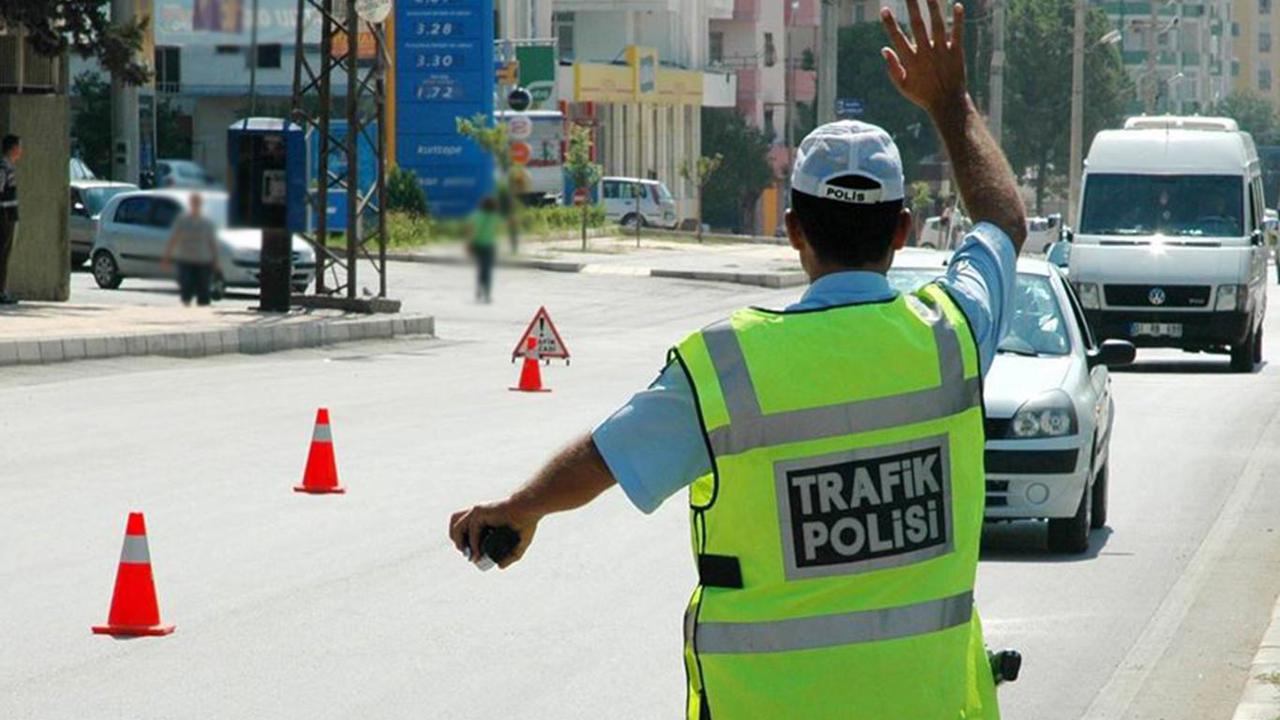 Eskişehir’de trafik denetimlerinde 330 araç trafikten men edildi